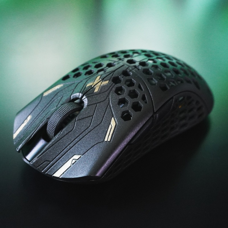 Finalmouse Starlight-12 M, coq - 3D Printing Housing avis et prix